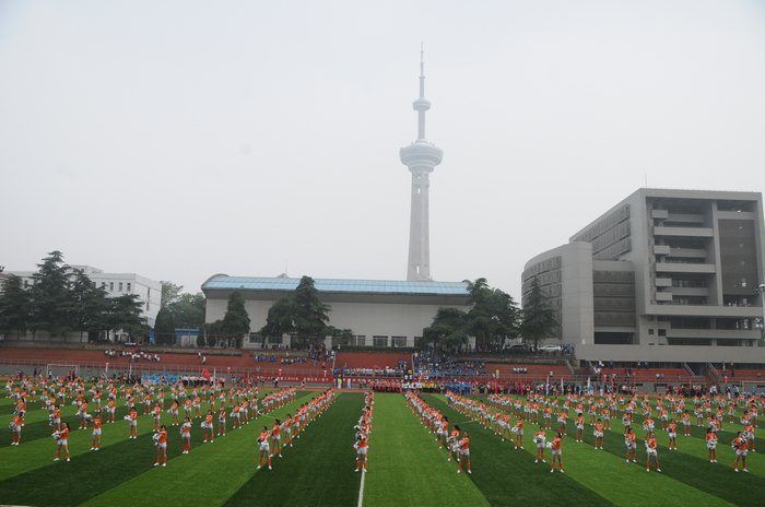 2013��У�ﾶ�˶�����Ӱ����(�������¡���)