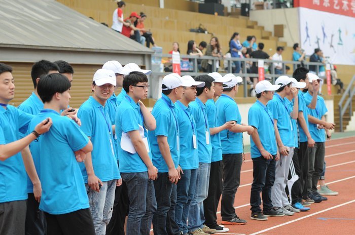 2013��У�ﾶ�˶�����Ӱ����(�������¡���)