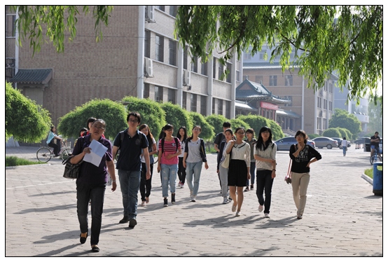 2013��ȫ����ѧ��Ӣ�ﾺ��ɽ�������������������ڽ���ѧԺ����