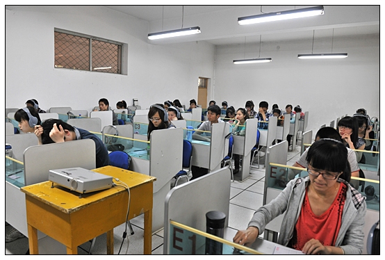 2013��ȫ����ѧ��Ӣ�ﾺ��ɽ�������������������ڽ���ѧԺ����