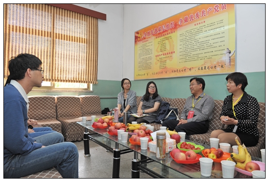 �ｨ��Ժ����Ѳ�Ӵ�ѧ��Ӣ�ﾺ��ɽ����������