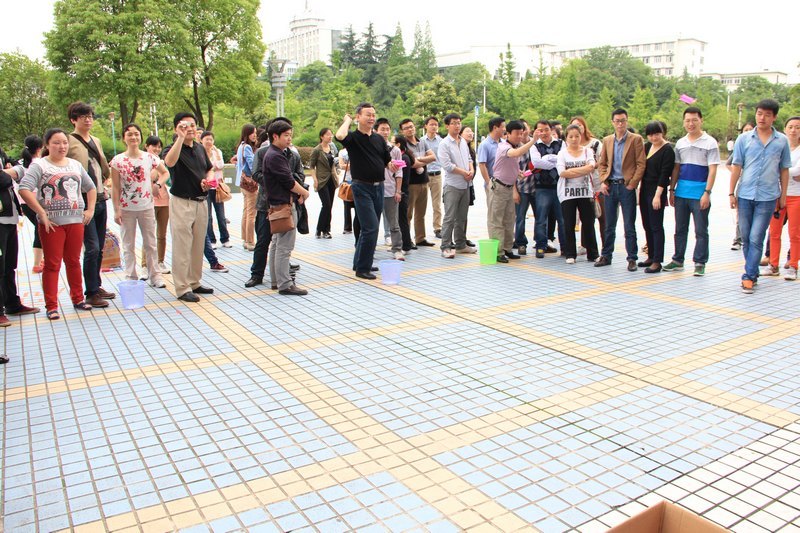 三峡大学科技学院举行第八届教职工趣味运动会