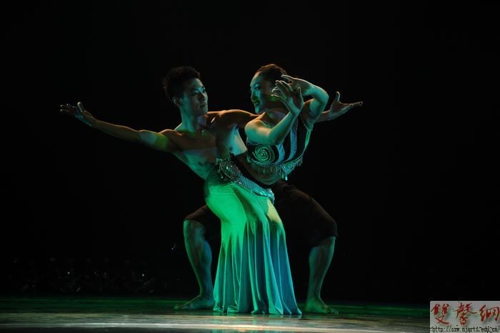 2009级舞蹈表演班毕业汇报演出成功上演