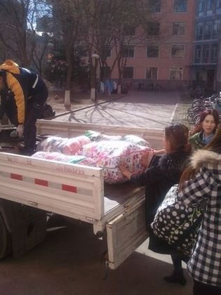 ���ݰ��� ������ů��ѧԺѧ����֯����Ԯ���ຣ�������