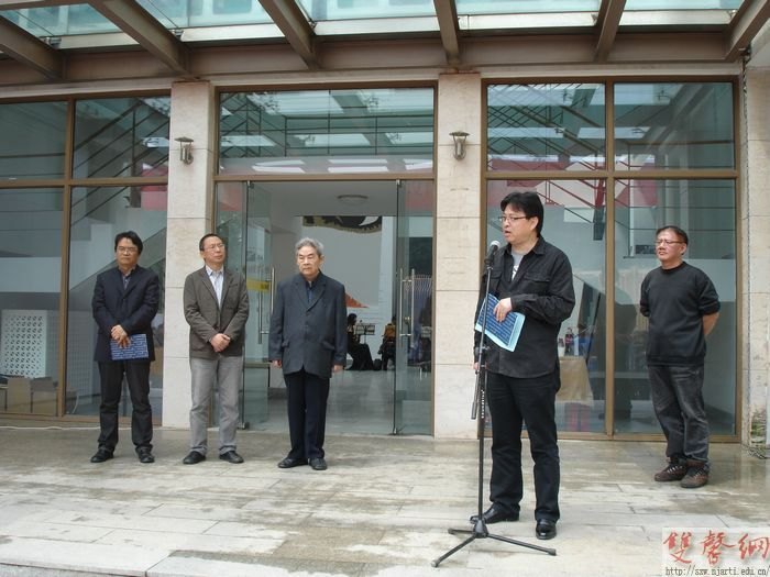 余秉楠教授平面设计、研究、教学50年回顾展开幕