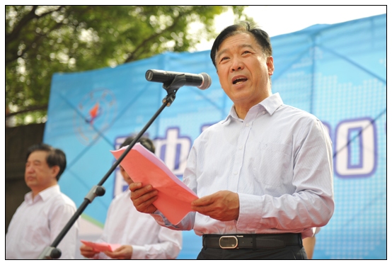 晋中学院举行2013年春季球类运动会开幕式