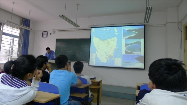 �����ѧԺ�����аĺ���������Ŀʦ����̸��