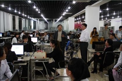 ��ְѧԺ�����׽�׿Խ�����˲Ű࿪�����