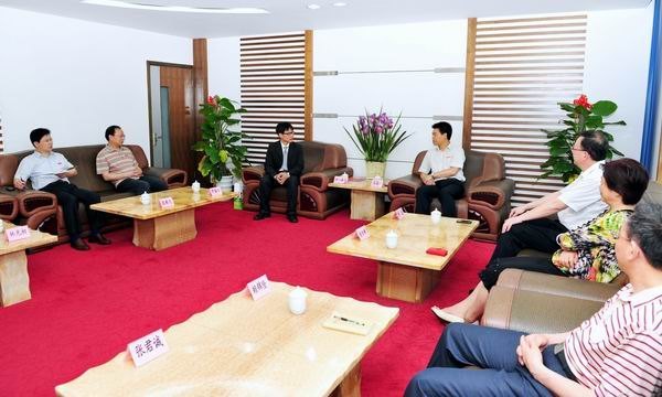 校领导会见台湾岭东科技大学邱一峰博士