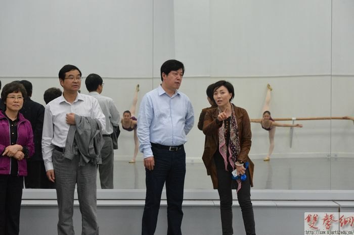 教育部发展规划司领导来校考察调研