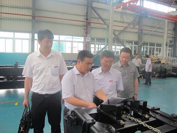 三明学院与中国重汽海西汽车公司签订产学研合作教育协议