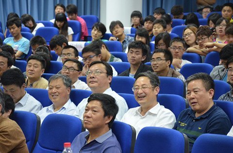 黄山学院首届“农行杯”大学生辩论赛落幕