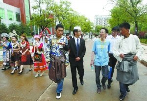 感受红色历史 领略绿色发展(南昌日报)