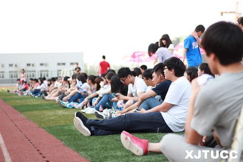 2013陕西大学生K歌大赛第六场海选走进西安交通大学城市学院