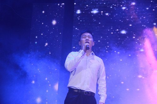 �㶫ʯ�ͻ���ѧԺ���е�ʮ���ѧ���Ƽ��Ļ��ڿ�Ļʽ�ߵ�ʮ����У԰ʮ������ܾ���