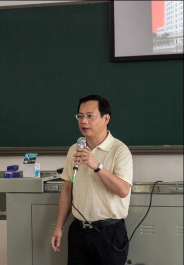 王恒胤参加艺术系“书记项目”首场讲座活动