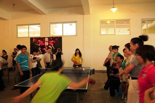 长沙师范学校2013年教职工乒乓球团体赛开赛