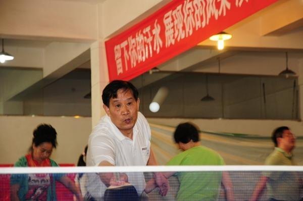 长沙师范学校2013年教职工乒乓球团体赛开赛