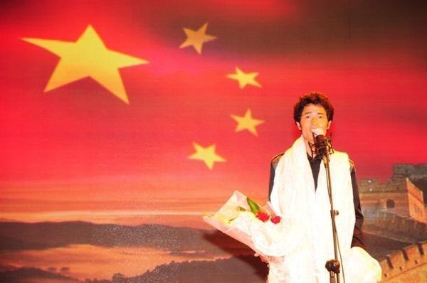 2013届西藏班毕业晚会【组图】