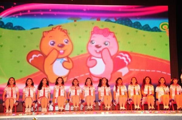 2013届西藏班毕业晚会【组图】