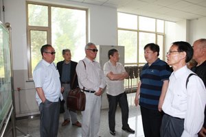 化学化工学院63届校友五十年后相聚母校