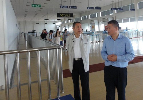 韩建飞副书记率校民革支部考察组赴玉环调研