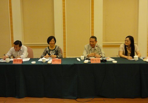 韩建飞副书记率校民革支部考察组赴玉环调研