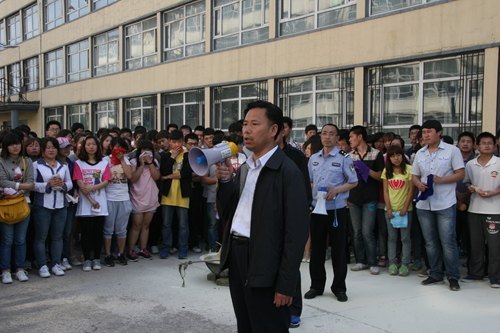 安全教育常抓不懈 消防演练警钟长鸣安全教育常抓不懈 消防演练警钟长鸣