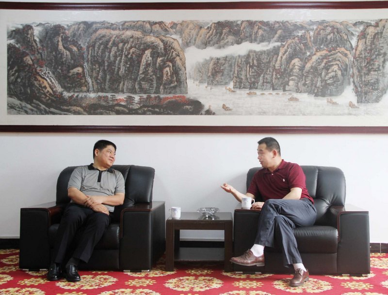 搭建平台 共同育人 促进发展——皖西学院与市工商联达成相关合作意向