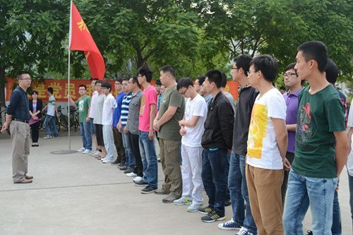 我是党员我是楷模我就是里仁形象