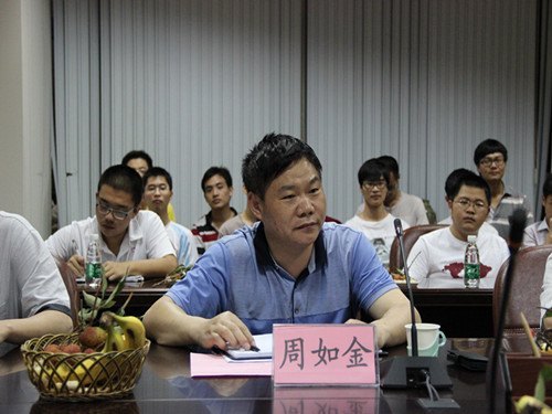 化工学院举行入职大型石化企业毕业生岗位成才恳谈会