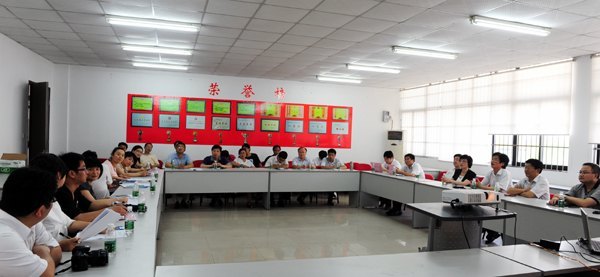 黄山学院举行黄山市百家企业进校园产学研合作对接会