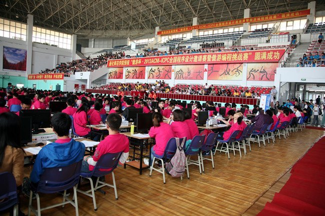 ���α�•2013 ACM-ICPC�й�.ͨ����������������߰��α������ս����ͨ��ʦ��ѧԺ¡�ؾٰ�