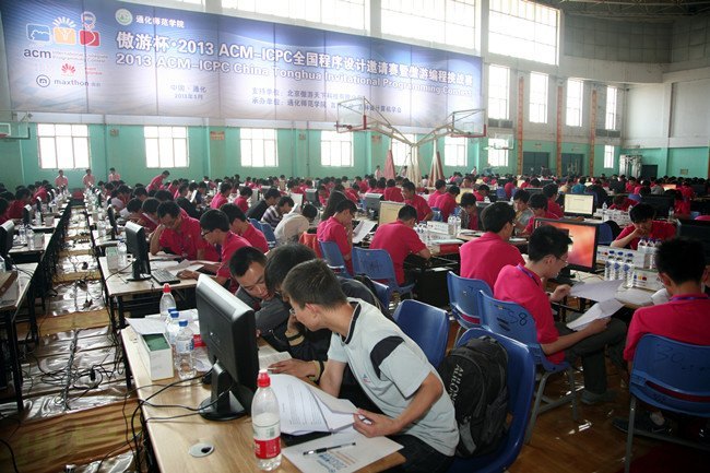 ���α�•2013 ACM-ICPC�й�.ͨ����������������߰��α������ս����ͨ��ʦ��ѧԺ¡�ؾٰ�