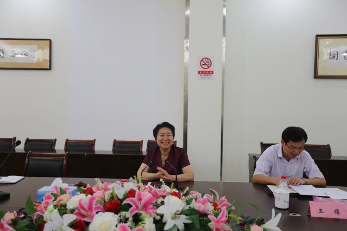 ����Э��ϯ¬����һ��ݰ���ϲ���ѧԺ����ָ������