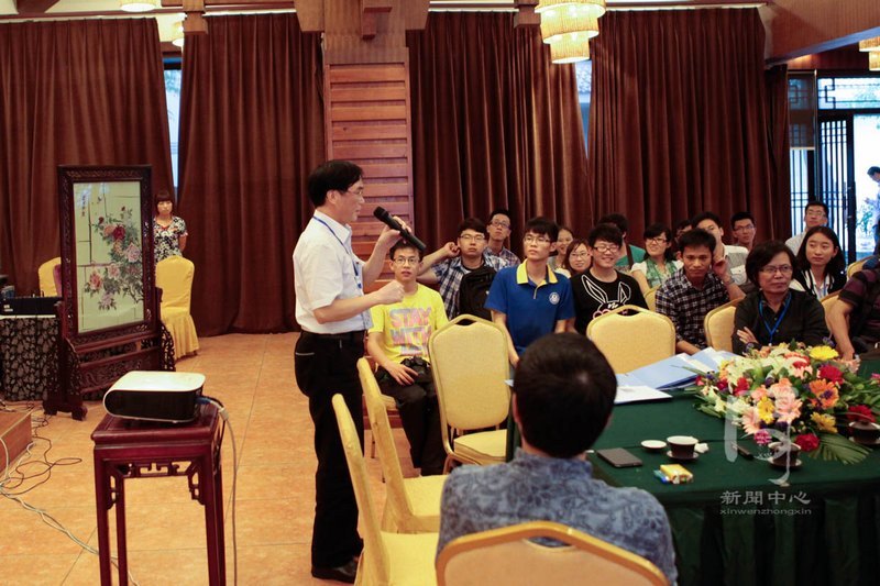 模拟招标 建筑学子初露锋芒茶山论“建”学术研讨会系列报道八