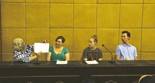 美国詹姆斯顿学院来访 中美师生友好交流