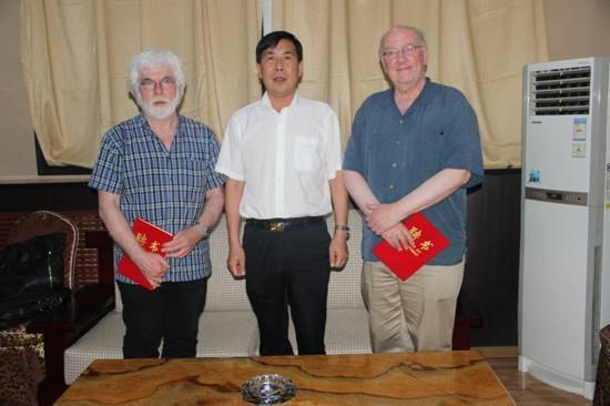 国际知名学者Daniel Little和James Putzel教授来许昌学院讲学