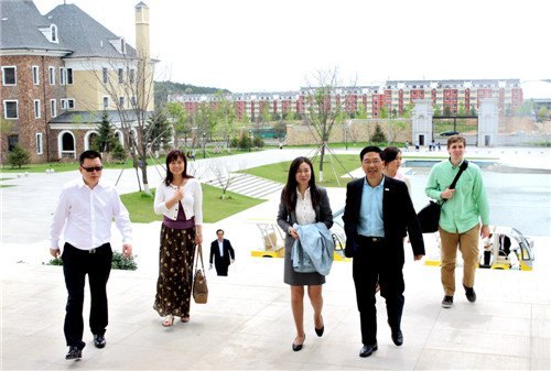 美国俄亥俄州立大学Daniel Sui教授一行来访长春建筑学院