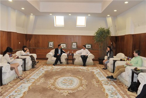 美国俄亥俄州立大学Daniel Sui教授一行来访长春建筑学院