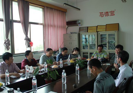 冯尚申副校长考察椒江真空设备产业