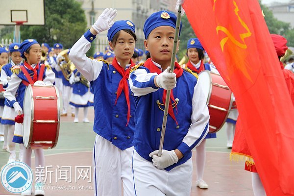 雏鹰飞翔 快乐成长:附校庆六一文艺汇演圆满举行