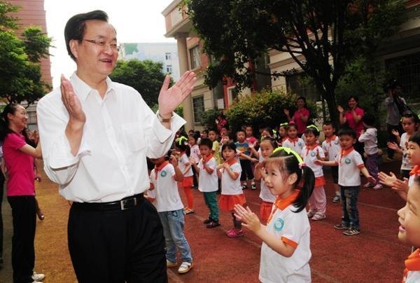 ʡ־ڳɳʦѧУٿ̸ ȫʡѧǰչ