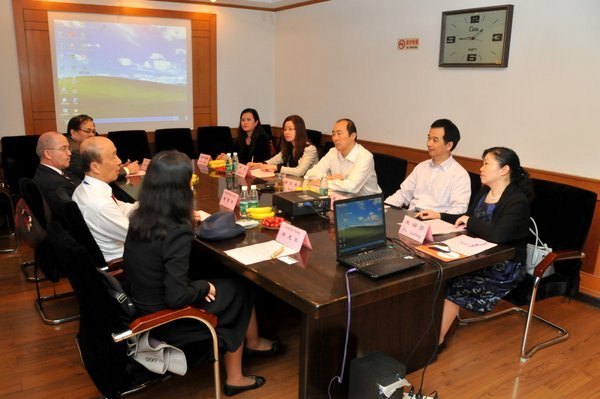 美国全球教育联盟部分高校代表访问常州工学院