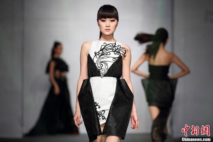 ���ѧԺ2013���װ��Ʊ�ҵ��Ʒ���㡱��ʱ�о���