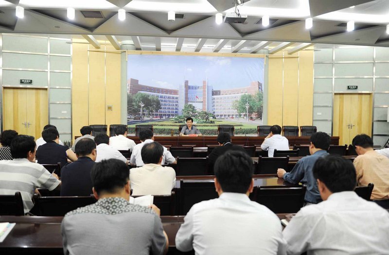 学校召开2012-2013学年重点工作推进会