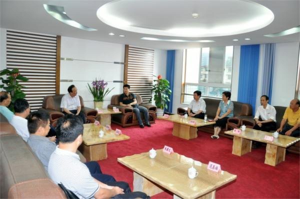 校领导会见市关工委和三明国投公司领导