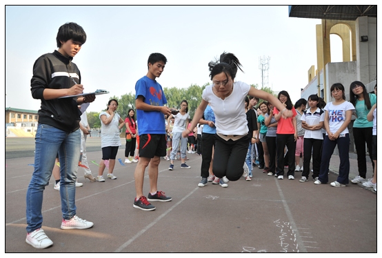 ����ѧԺ�������ܲ���2012�ڱ�Ժ�ٳ�չ��