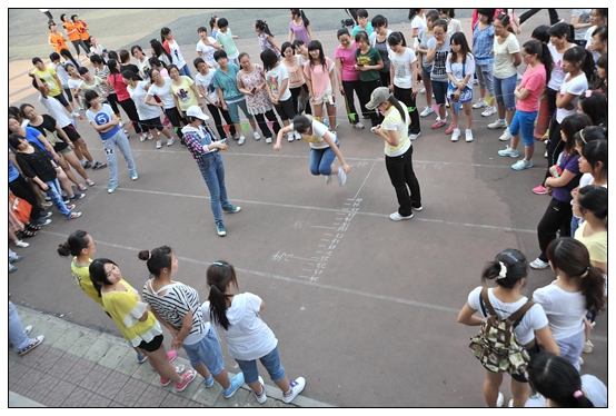 ����ѧԺ�������ܲ���2012�ڱ�Ժ�ٳ�չ��