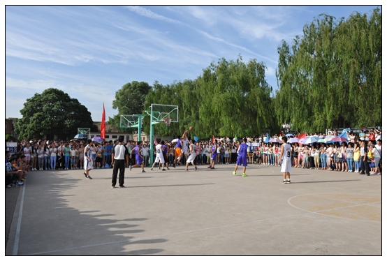 晋中学院2013年大学生春季球类运动会闭幕